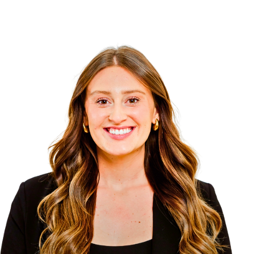 halle deragisch headshot